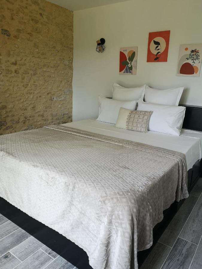 Domaine De Lascaux Bed & Breakfast Montignac-Lascaux Dış mekan fotoğraf