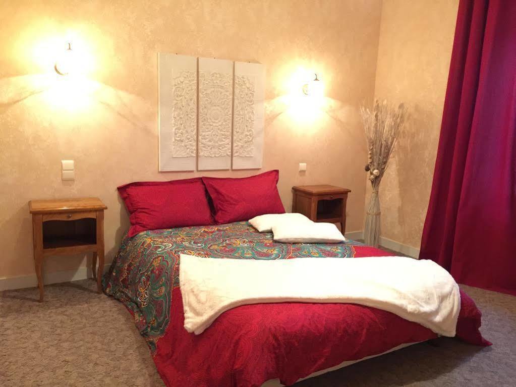 Domaine De Lascaux Bed & Breakfast Montignac-Lascaux Dış mekan fotoğraf