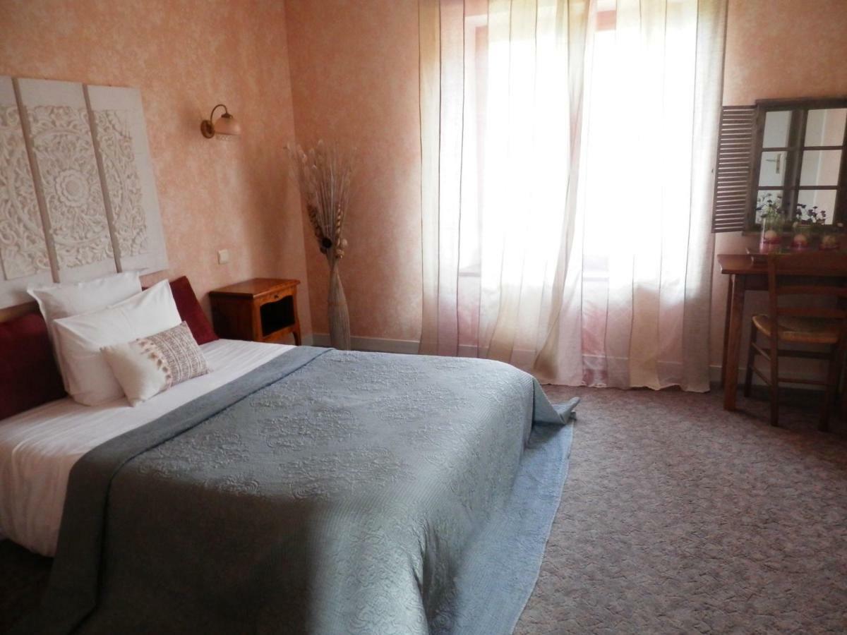 Domaine De Lascaux Bed & Breakfast Montignac-Lascaux Dış mekan fotoğraf